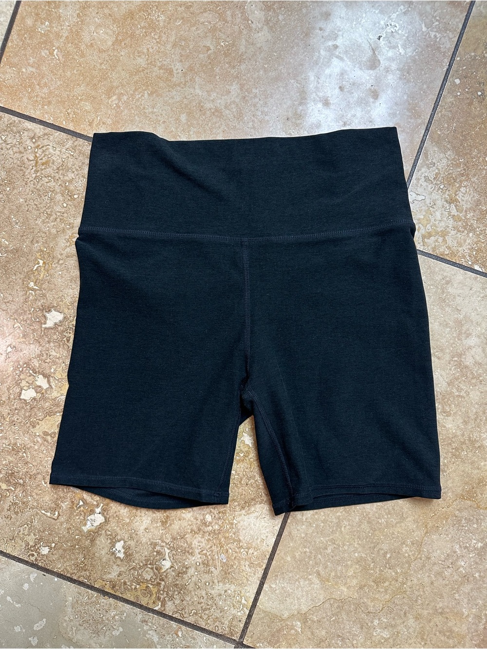 Vuori Black High-Rise Clean Elevation bike shorts